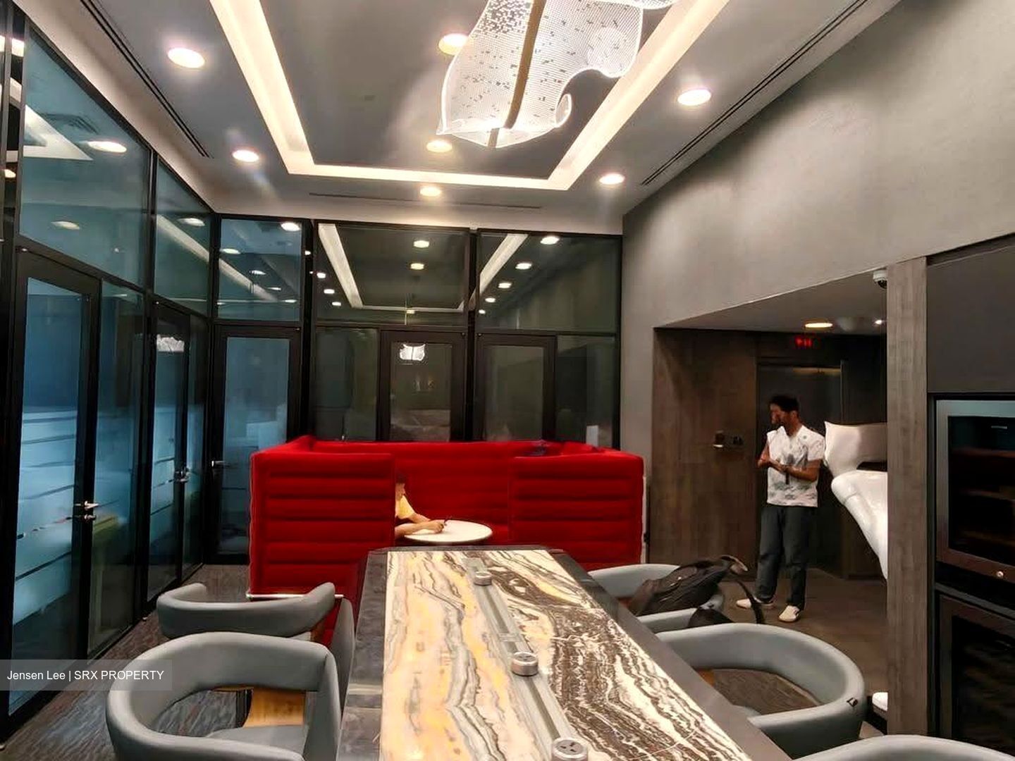 Robinson Square (D1), Office #614453821
